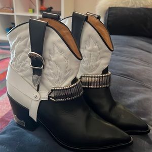 Toga Pulla Boots size 39